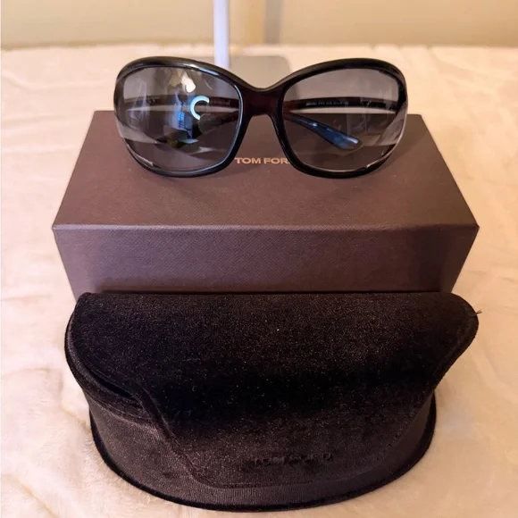 Tom Ford Sunglasses - Picture 14 of 16